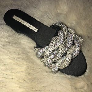 Zara slides